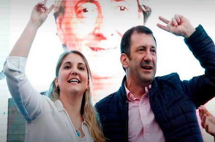 Stefanía Cora y Edgardo Kueider, en la campaña de 2019