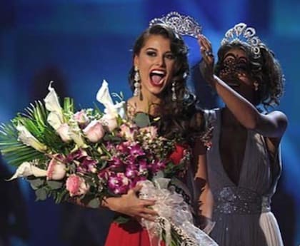 Stefanía Fernández es madre de dos pequeños y tiene su propia marca de productos de belleza (Instagram/@stefaniafernandezk)