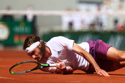 Stefanos Tsitsipas recibió una muy mala noticia pocos minutos antes de su encuentro frente a Novak Djokovic por la final masculina del Abierto de Francia 2021, en Roland Garros