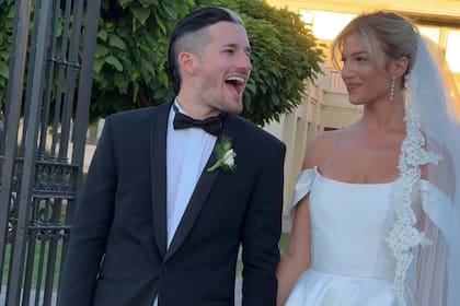 Stefi Roitman y Ricky Montaner durante su casamiento