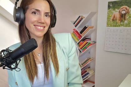 Stella Maris es especialista en finanzas, trabaja en el mundo corporativo y, fuera de él, acompaña a migrantes.