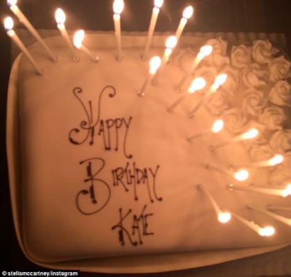 Stella McCartney publicó una foto de la torta de cumpleaños de Kate Moss