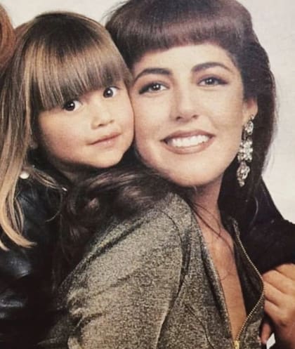 Stephanie Salas con su hija Michelle
