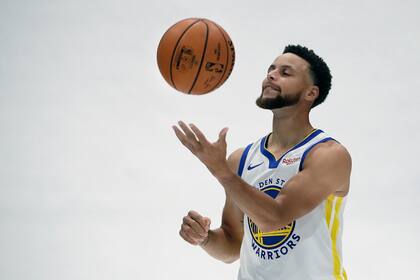 Stephen Curry, el único jugador que cobrará más de 40.000.000 de dólares de salario en esta temporada