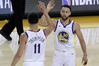 Con 62 puntos de los Splash Brothers, Warriors da el primer golpe en el Oeste