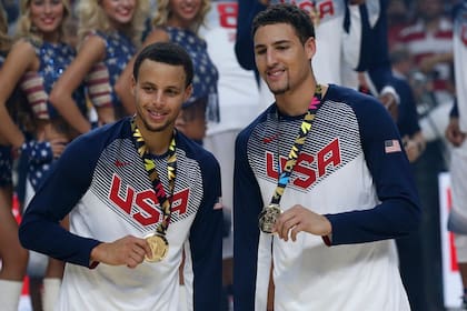 Stephen Curry y Klay Thompson con la medalla de oro en el último Mundial en España 2014