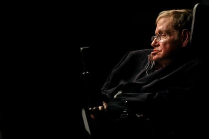 Stephen Hawking advirtió en 2017 que la humanidad posee un margen de 600 años antes de la destrucción total del planeta