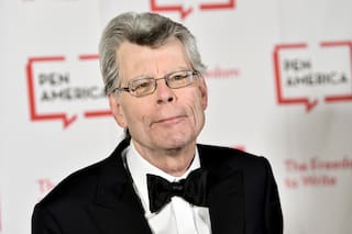 Stephen King es el autor más vetado en escuelas de EE.UU., según informe de PEN