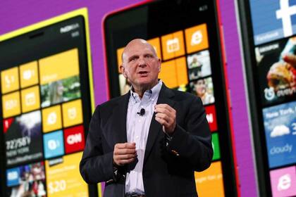 Steve Ballmer, CEO de Microsoft, durante un anuncio de Windows Phone 8. El histórico ejecutivo fue el máximo responsable de la compañía tras el retiro de Bill Gates
