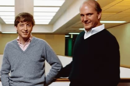 Steve Ballmer fue compañero de Gates en Harvard, donde entablaron una amistad que convertiría a Ballmer en CEO de Microsoft
