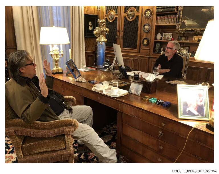 Steve Bannon y Jeffrey Epstein, en una imagen difundida en Estados Unidos