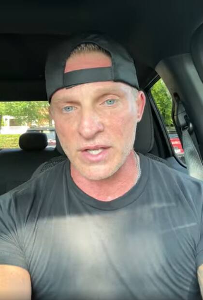 Steve Burton advirtió a sus fans sobre las estafas con IA que usaban su imagen (FB/Steve Burton)