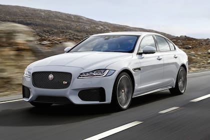 Steve Jobs le regaló un Jaguar, aunque se desconoce el modelo específico