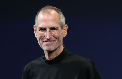 Steve Jobs utilizaba siempre un sweater negro de cuello alto