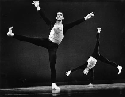 Steve Paxton y Merce Cunningham en "Antic Meet", 1963