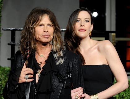 Steven Tyler junto a su hija, en la fiesta post Oscar de Vanity Fair en 2011