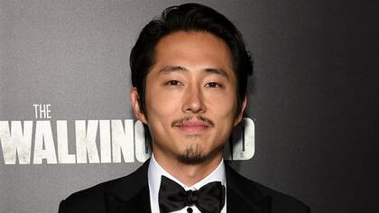 Steven Yeun se casó