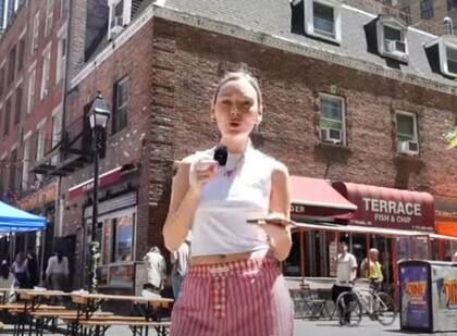 Stone Street es imperdible, aunque la idea de ver anuncios en Time Square no tiene mucho sentido. Créditos: Youtube. Rachel Anne