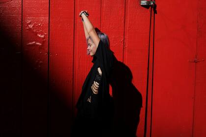 Storm Hartley, de 20 años, estudiante de la Escuela de Artes Tisch, posa para un retrato en Manhattan