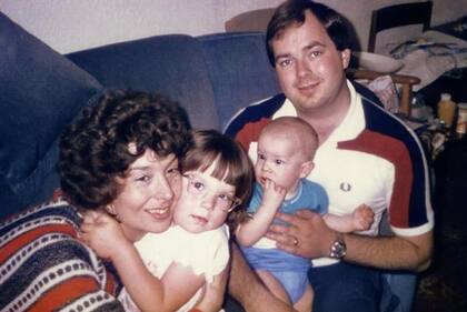 Stuart Jennings era un ministro metodista y la familia se mudaba a menudo debido a su trabajo.