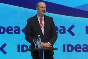 Sturzenegger intimó a 10 mil empleados públicos