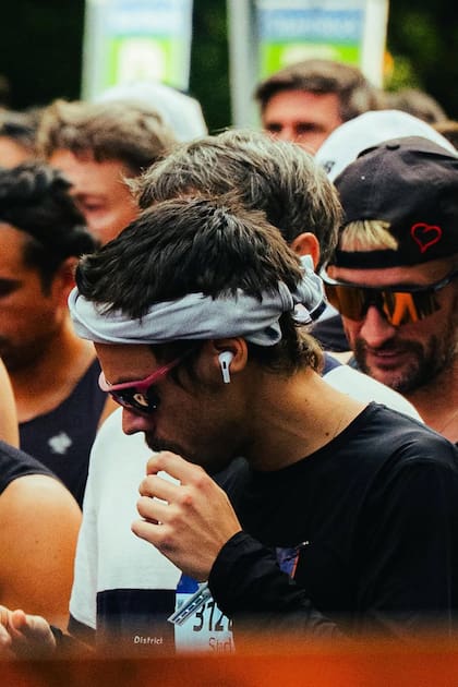 Styles completó la maratón de Berlín en dos horas y cincuenta y nueve minutos