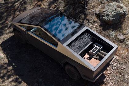 Su capacidad de remolque llega a 4990 kilogramos y la caja trasera admite cargas de hasta 1134 kilogramos