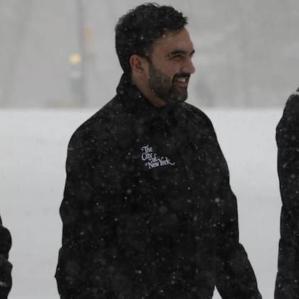 Su estilo busca renovar la imagen municipal con ropa de trabajo