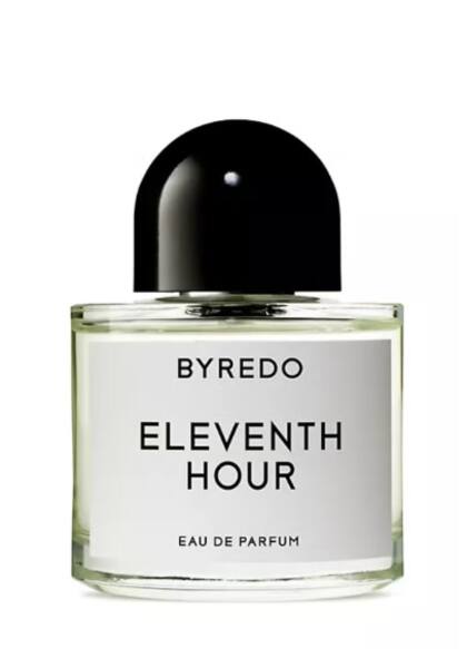 Su fragancia, compuesta por bergamota, ron y maderas de cachemira, brinda calidez y calma