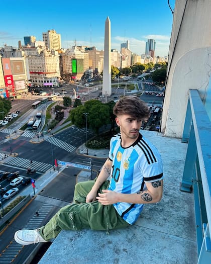 Su gira internacional agotó más de 800 mil entradas en nueve países (Foto: Instagram @fedevigevani)