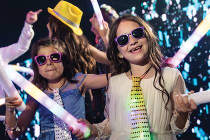 Su hermana Alma bailó hasta el amanecer. “Tiene 7 años y estuvo a full hasta las cinco y media de la mañana bailando. Todo el tiempo venía, me abrazaba y me decía ‘Qué linda que estás, te amo’”, cuenta riendo Oli.