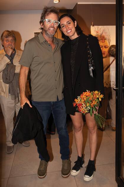 Su hijo, el arquitecto Juan Sieburger, y su nieta,
Chiara