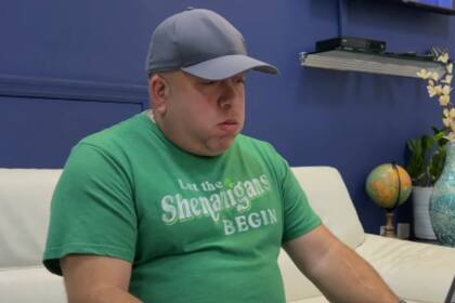 Su hijo se encarga ahora de buscar un vuelo de regreso a Venezuela para evitar una deportación forzada