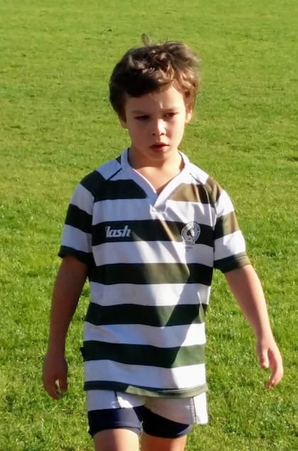 Su madre lo describió como un niño alegre y vital