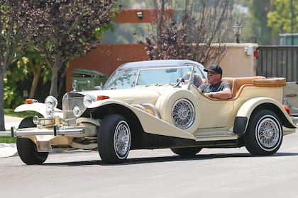 Su Mercedes-Benz Excalibur es una de sus joyas de colección