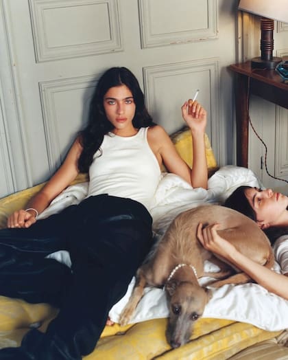 Su nombre completo es Dolores Bahia Roubille, tiene 23 años