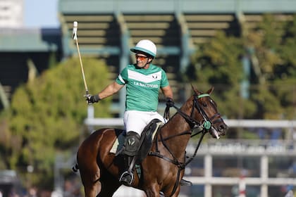 Su padre, Lolo Castagnola, en acción