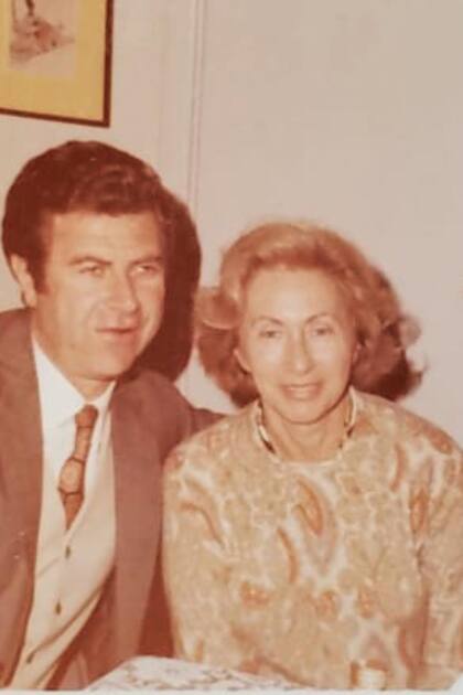 Su papá y mamá, dos inmigrantes en Argentina