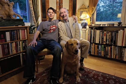 Su perro
Max también
se sumó al
festejo