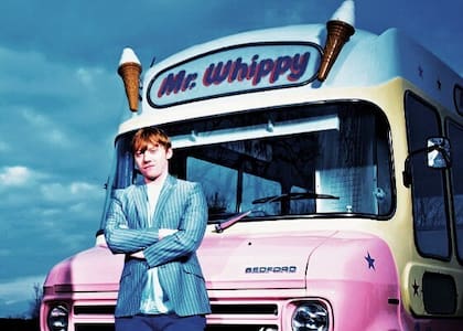 Su primer auto fue un camión de helados | @PirataCine vía X