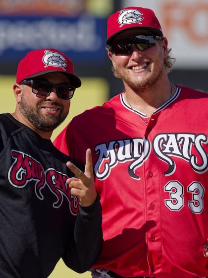 Su primer destino fue Carolina del Norte, donde trabajó con los Carolina Mudcats