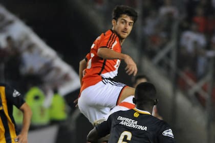 Su regreso a River se produjo el 31 de mayo de 2015 ante Rosario Central en el Monumental