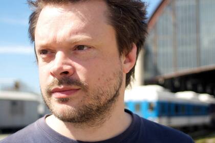 Su "viaje épico", a bordo de los 140 colectivos que recorren la ciudad, ya cosechó varios elogios