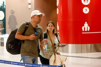 Su vuelo a Florianópolis, previsto para las 17.48 con JetSmart fue desviado a Aeroparque