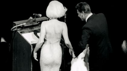Subastan un histórico vestido de Marilyn Monroe