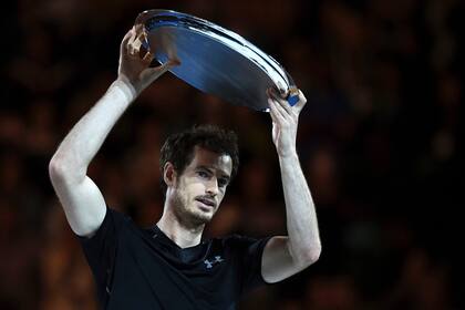 Andy Murray, cinco veces finalista del Australian Open y actual 123° del mundo, había recibido una invitación del primer Grand Slam de la temporada para actuar en el cuadro principal.
