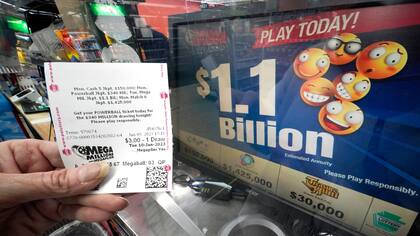Sube el pozo de la lotería Mega Millions para este viernes (AP Foto/Gene J. Puskar)