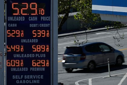 Sube el precio de la gasolina en Estados Unidos, que no es ajeno a lo que sucede en Medio Oriente