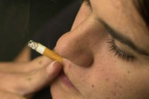 Gran Bretaña prohíbe la venta de tabaco de por vida a todos los nacidos después de 2008