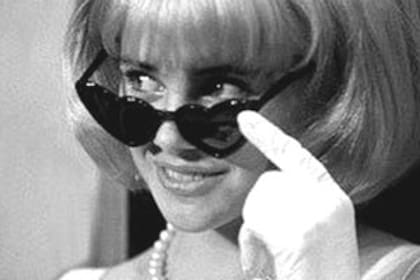 Sue Lyon y los anteojos con forma de corazón, marca registrada de Lolita